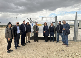 السفير الإسباني والممثلة الخاصة لبرنامج الأمم المتحدة الإنمائي في زيارة للمشروع الإنشائي العربي لمناقشة آفاق تطوير الاقتصاد الدائري