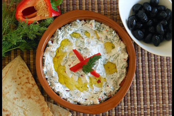 لبنة بالشبت و الفلفل