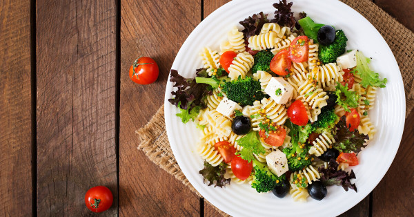 سلطة المعكرونة